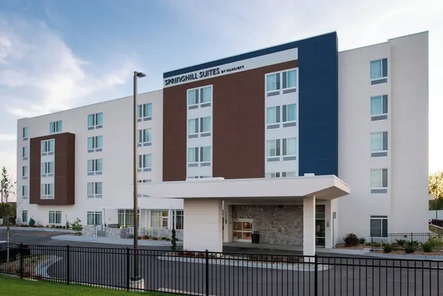 Photo 1 - SPRINGHILL SUITES KANSAS CITY NORTHEAST