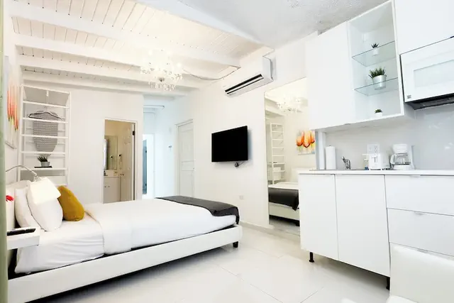 Photo 1 - Aibonito Hotel 205