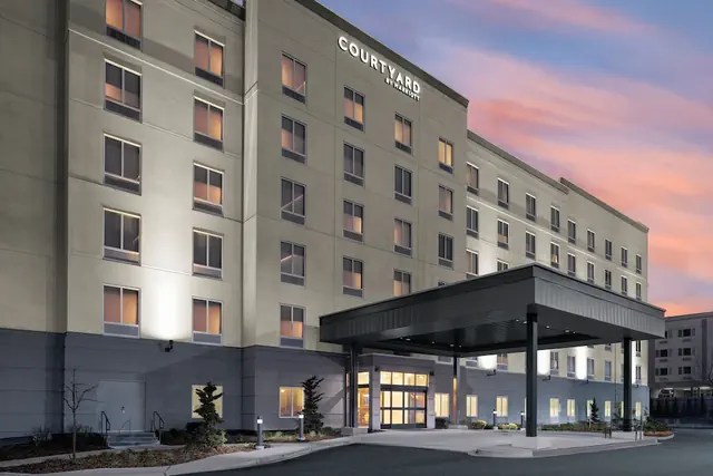 Photo 1 - Courtyard by Marriott Seattle SeaTac Airport