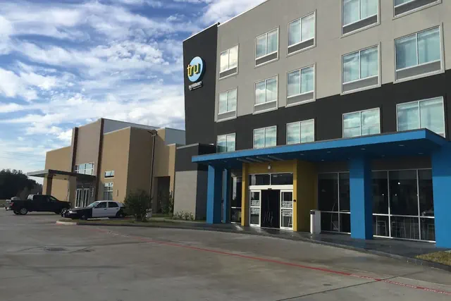 Photo 1 - Tru by Hilton Katy Houston West