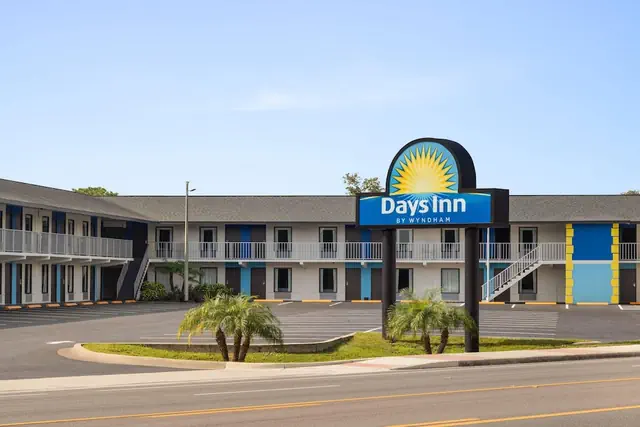 Photo 1 - Days Inn by Wyndham Apopka/Orlando