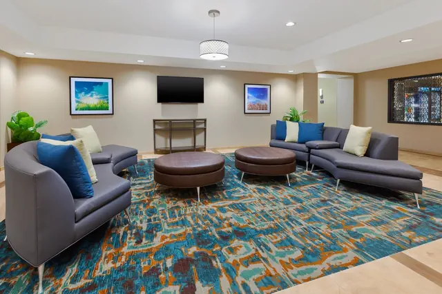 Photo 1 - Candlewood Suites Louisville - NE Downtown Area by IHG