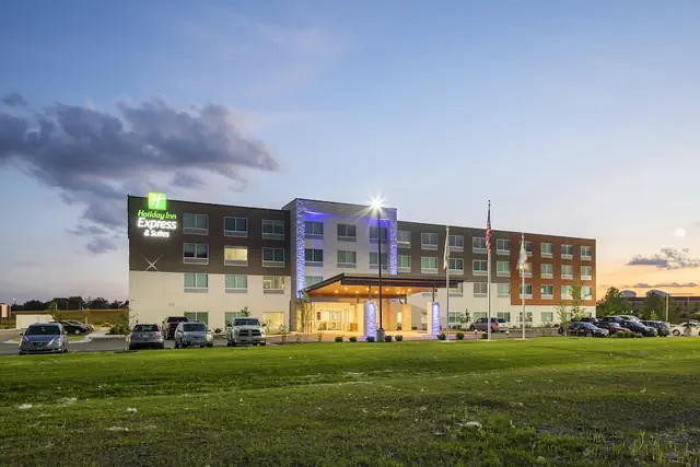 Photo 1 - Holiday Inn Express & Suites Bourbonnais East - Bradley by IHG