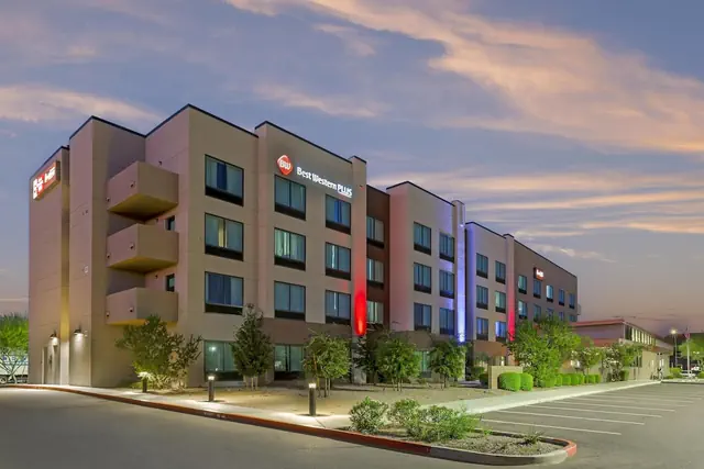 Photo 1 - Best Western Plus Executive Residency Phoenix North Happy Valley