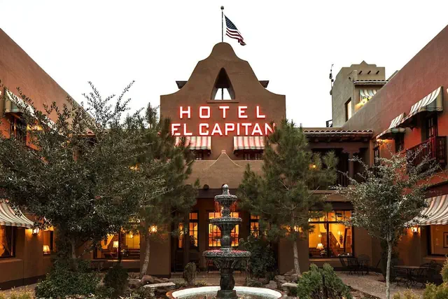 Photo 1 - Hotel El Capitan
