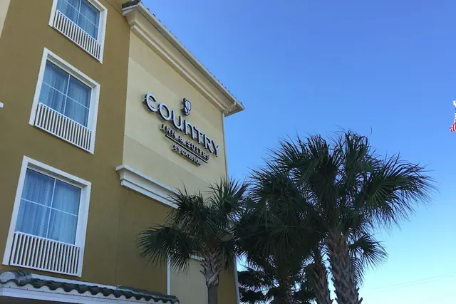 Photo 1 - Country Inn & Suites by Radisson, Port Orange-Daytona, FL