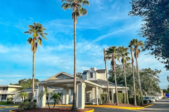 Photo 1 - Baymont by Wyndham Orlando Lake Buena Vista South