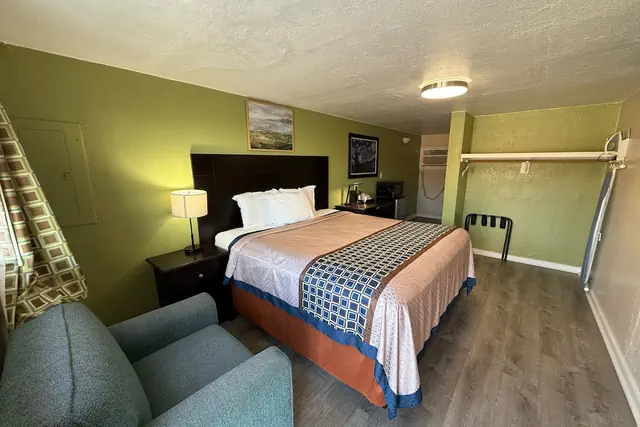 Photo 1 - Executive Inn and Kitchenette Suites