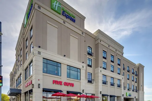 Photo 1 - Holiday Inn Express & Suites Kansas City KU Medical Center by IHG