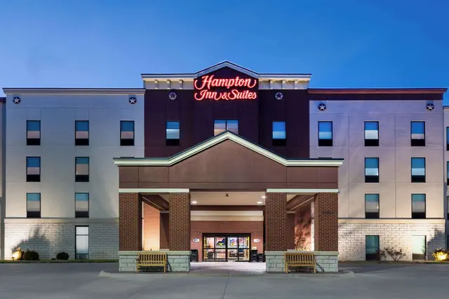 Photo 1 - Hampton Inn & Suites by Hilton Dodge City
