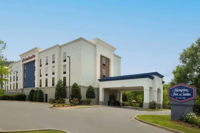 Photo 1 - Hampton Inn & Suites Birmingham/280 East-Eagle Point