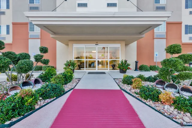 Photo 1 - Candlewood Suites Decatur Medical Center by IHG