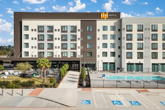 Photo 1 - EVEN Hotel Shenandoah - The Woodlands by IHG