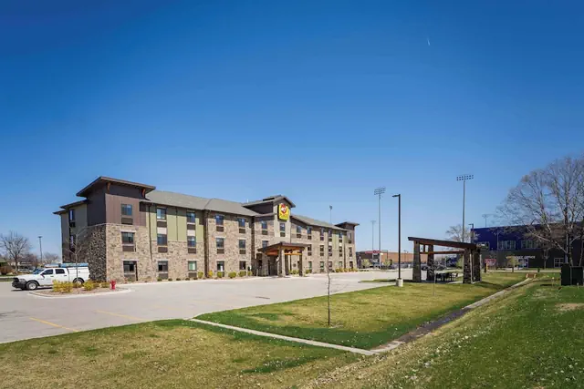 Photo 1 - My Place Hotel - Green Bay