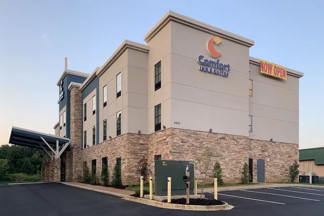Photo 1 - Comfort Inn & Suites Olive Branch Old Towne