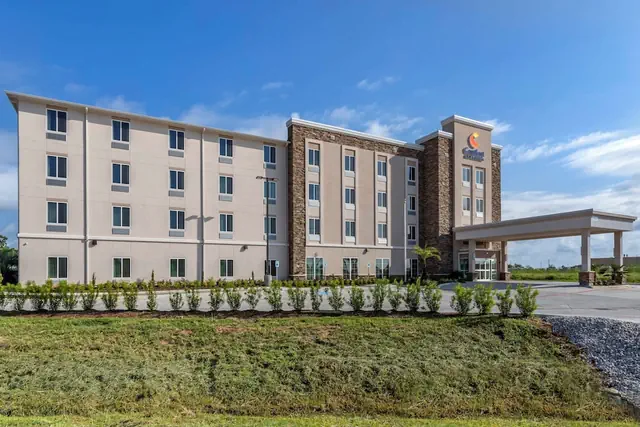 Photo 1 - Comfort Inn & Suites Waller