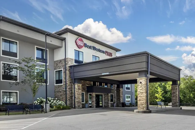 Photo 1 - Best Western Plus Lawrenceburg