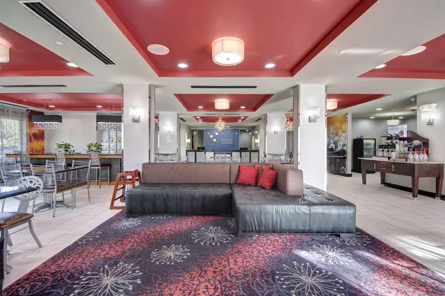 Photo 1 - Holiday Inn Express & Suites Oklahoma City North by IHG