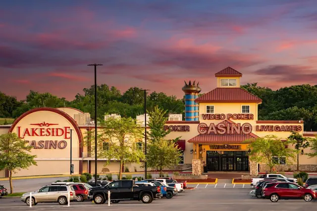 Photo 1 - Lakeside Hotel Casino, a Travelodge by Wyndham