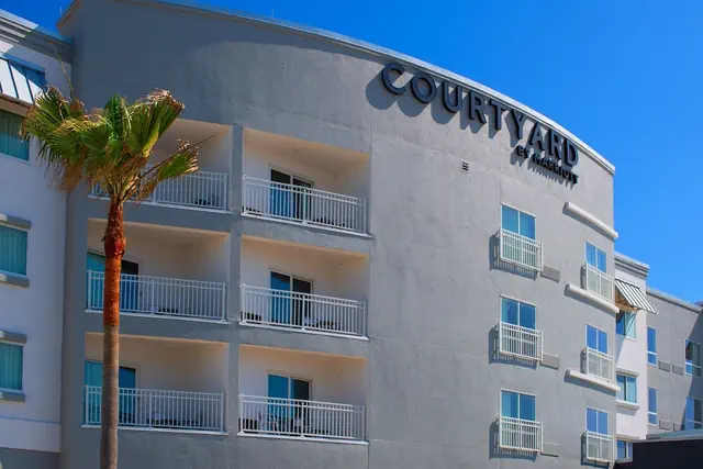 Photo 1 - Courtyard by Marriott Galveston Island