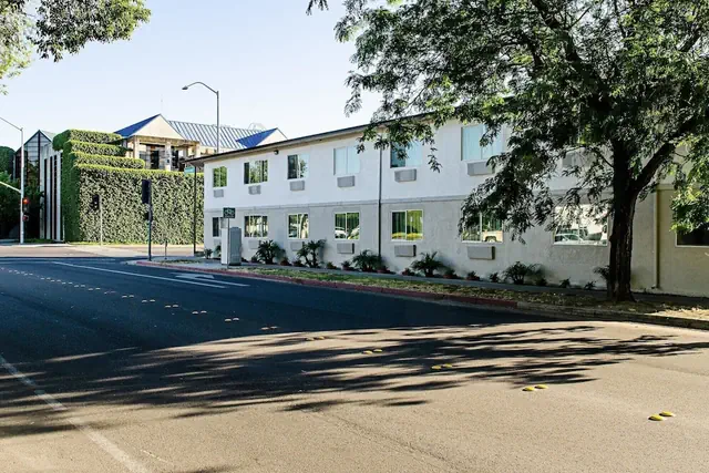Photo 1 - Motel 6 Modesto, CA - Downtown