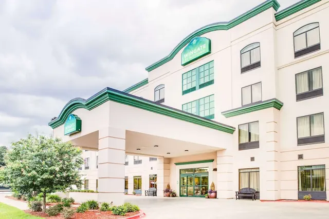 Photo 1 - Wingate by Wyndham Bossier City, LA
