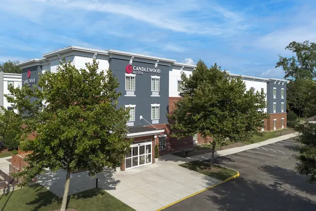 Photo 1 - Candlewood Suites Alexandria - Fort Belvoir by IHG