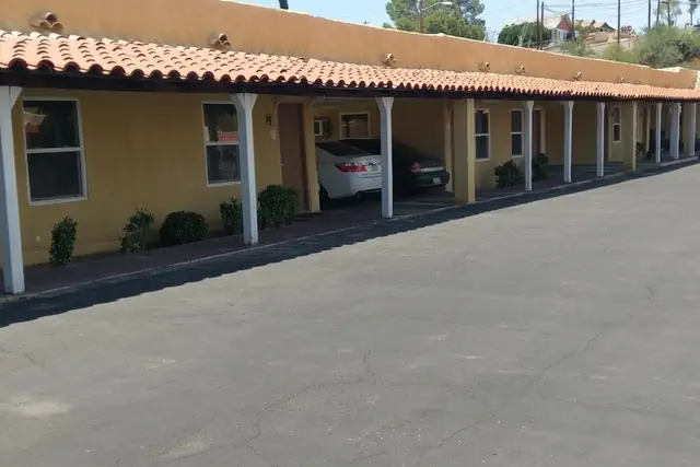 Photo 1 - El Rey Motel