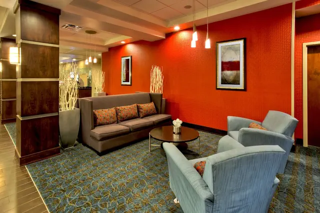 Photo 1 - Holiday Inn Express & Suites Oak Ridge by IHG
