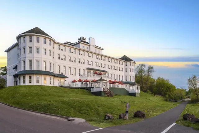 Photo 1 - Hotel Chequamegon, BW Signature Collection