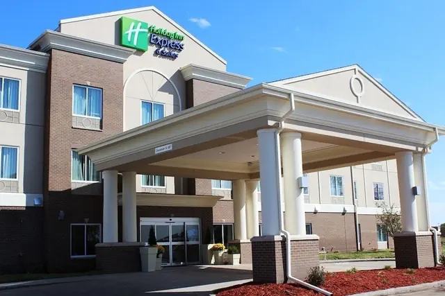 Photo 1 - Holiday Inn Express Hotel & Suites Albert Lea - I-35 by IHG
