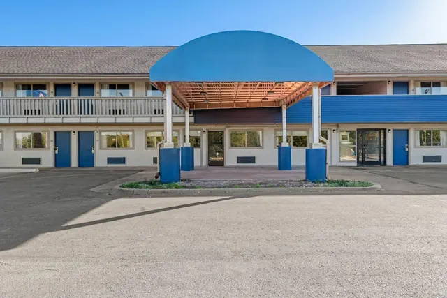 Photo 1 - Days Inn by Wyndham Independence