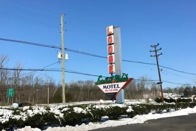 Photo 1 - Laurel Notch Motel
