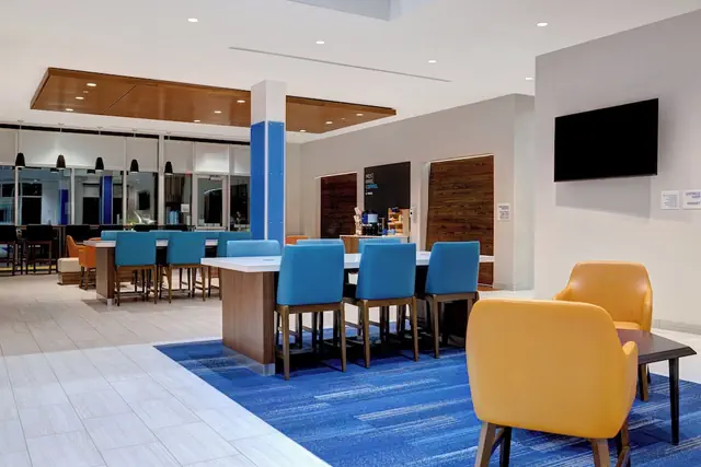 Photo 1 - Holiday Inn Express & Suites Glendale Downtown by IHG