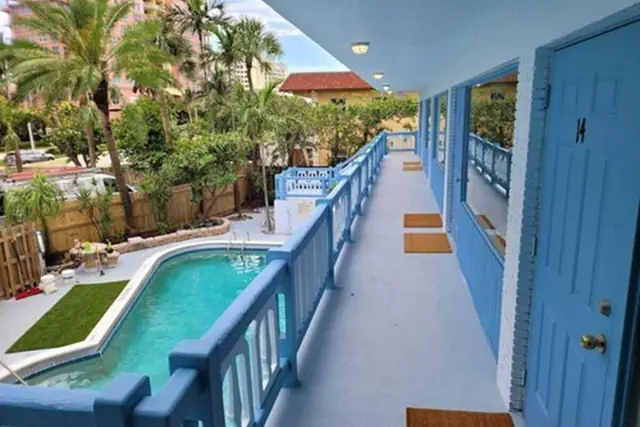 Photo 1 - Hotel Motel Lauderdale Inn