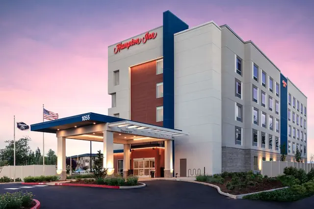 Photo 1 - Hampton Inn Bellingham Airport