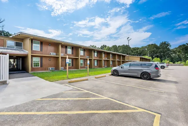 Photo 1 - Econo Lodge Montgomery South I-65
