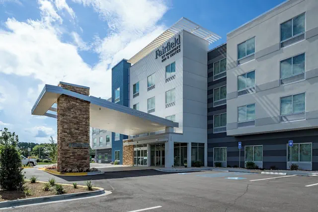 Photo 1 - Fairfield by Marriott Inn & Suites Savannah I-95 North