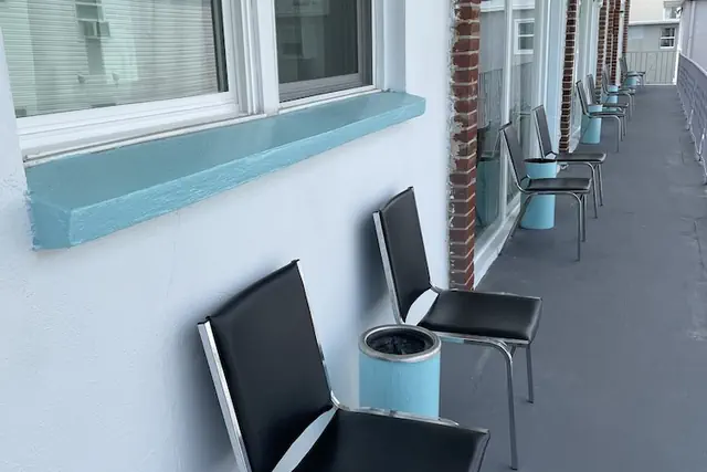 Photo 1 - Searay Motel
