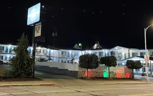 Photo 1 - Downtown Inn