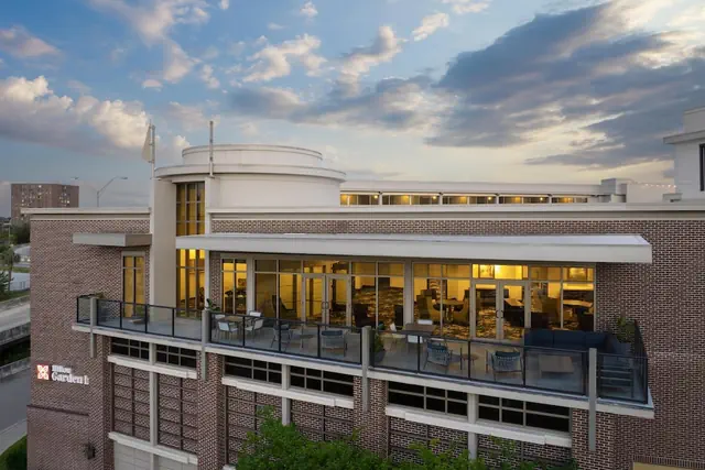 Photo 1 - Hilton Garden Inn Charleston Waterfront/Downtown
