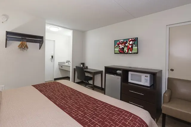 Photo 1 - Red Roof Inn Lancaster - Strasburg