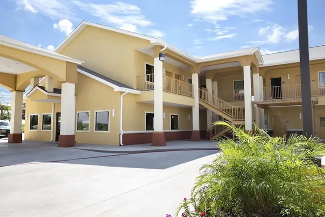 Photo 1 - Days Inn & Suites by Wyndham Gonzales TX