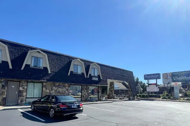 Photo 1 - Travelodge by Wyndham Pigeon Forge Dollywood Lane