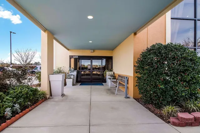 Photo 1 - Clarion Pointe New Bern
