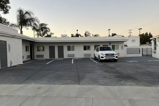 Photo 1 - ERTH INN by AGA Bell Gardens