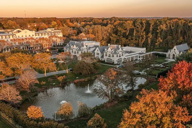 Photo 1 - Chateau Grande Hotel