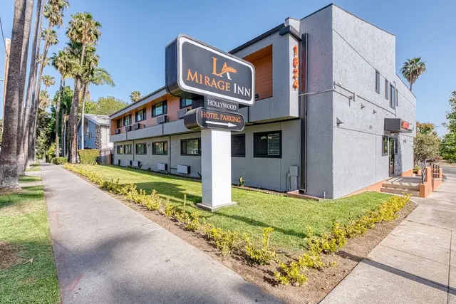 Photo 1 - La Mirage Inn - Hollywood