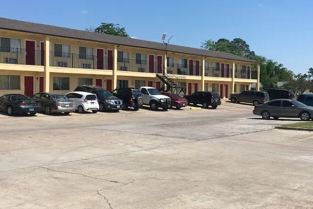 Photo 1 - Great Western Inn & Suites