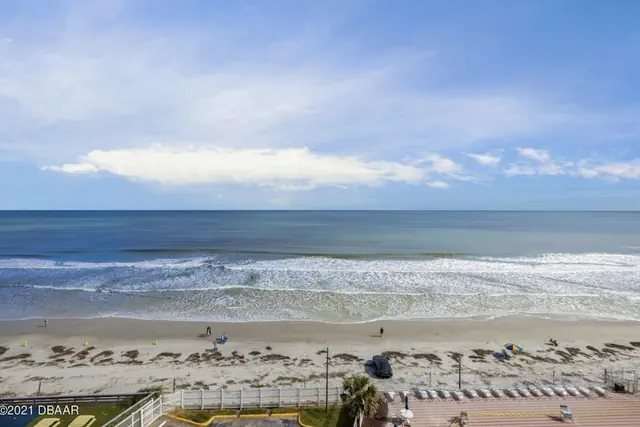 Photo 1 - Beautiful Beachfront Resort Condo